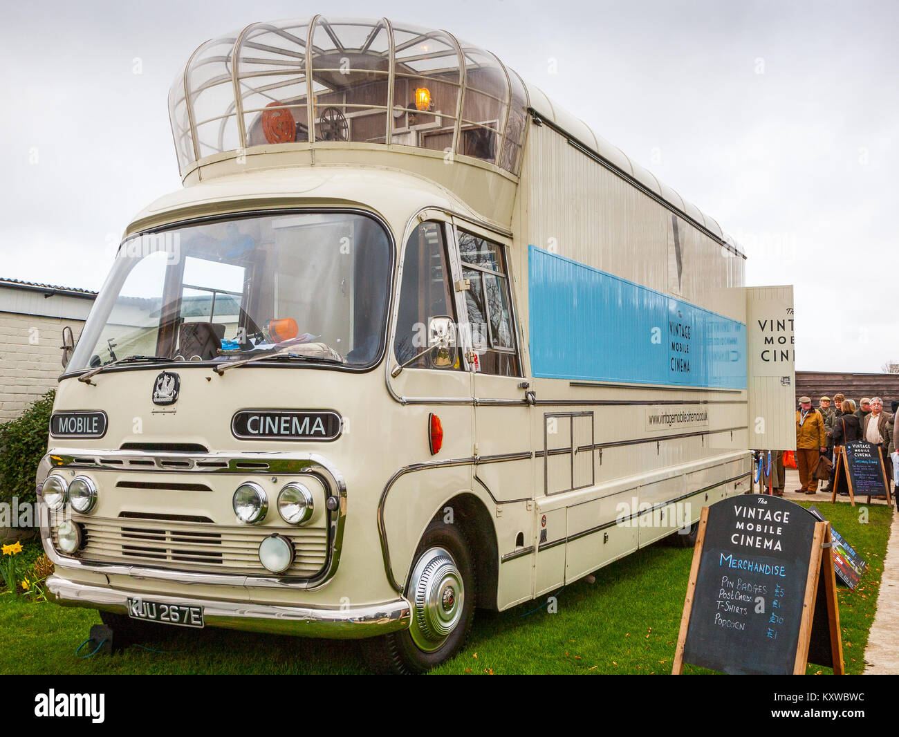 1967 Bedford SB3 mobile cinema. GRRC 75th members meeting, Goodwood, West Sussex Stock Photo