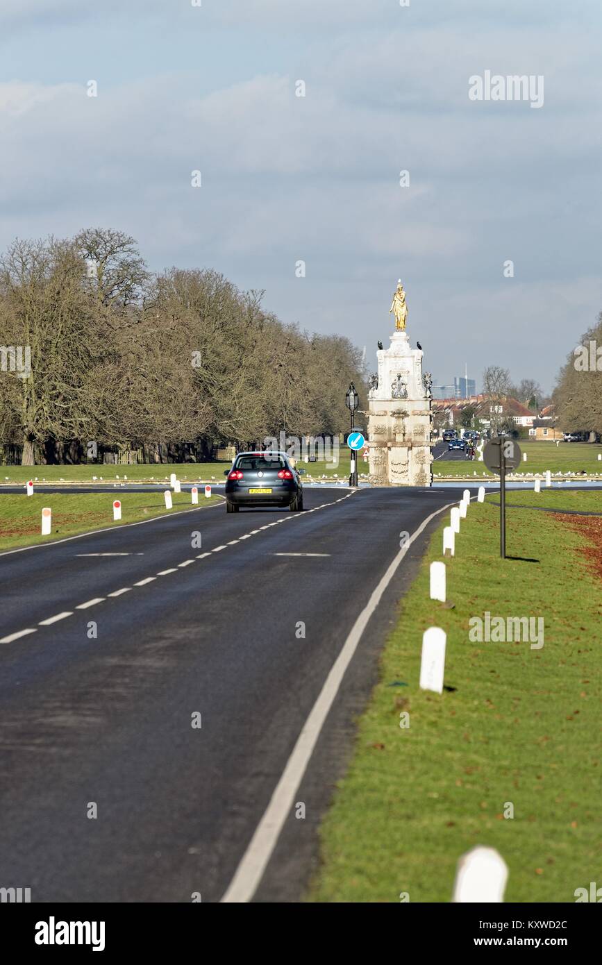 Hampton Court Park Stock Photos & Hampton Court Park Stock Images Alamy