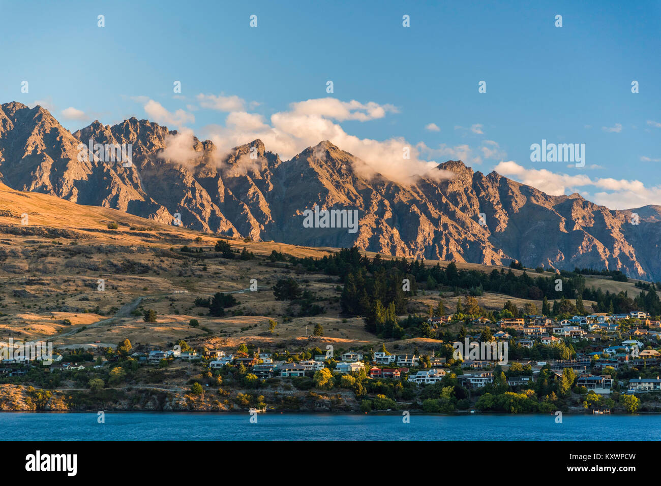 Frankton Reserve, Lake Wakatipu and The Remarcables, Queenstown, New Zealand Stock Photo