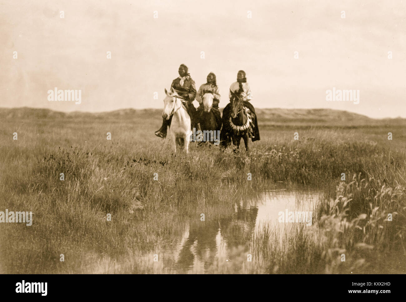 Sioux headdress hi-res stock photography and images - Alamy
