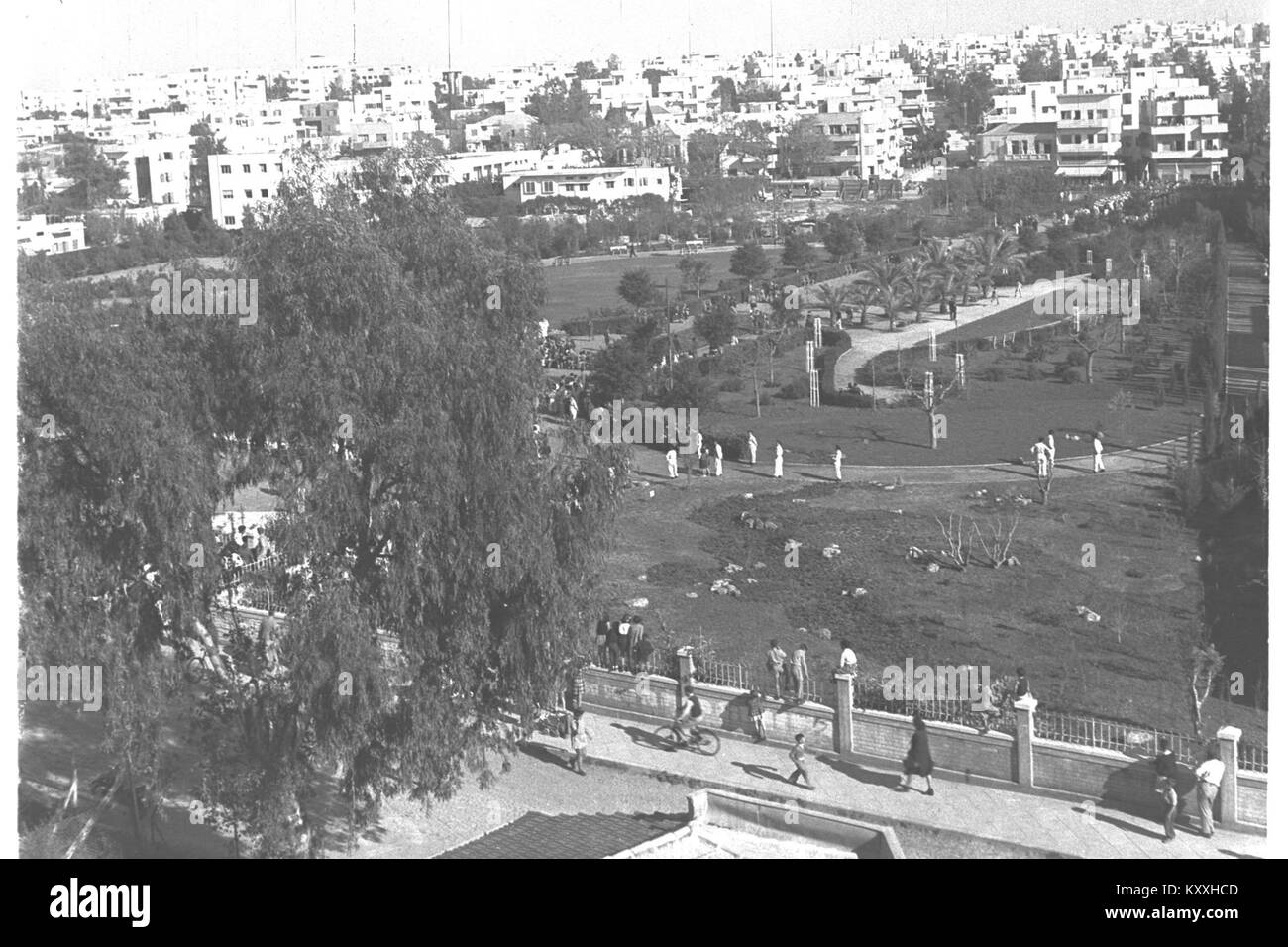 Meir park Black and White Stock Photos & Images Alamy