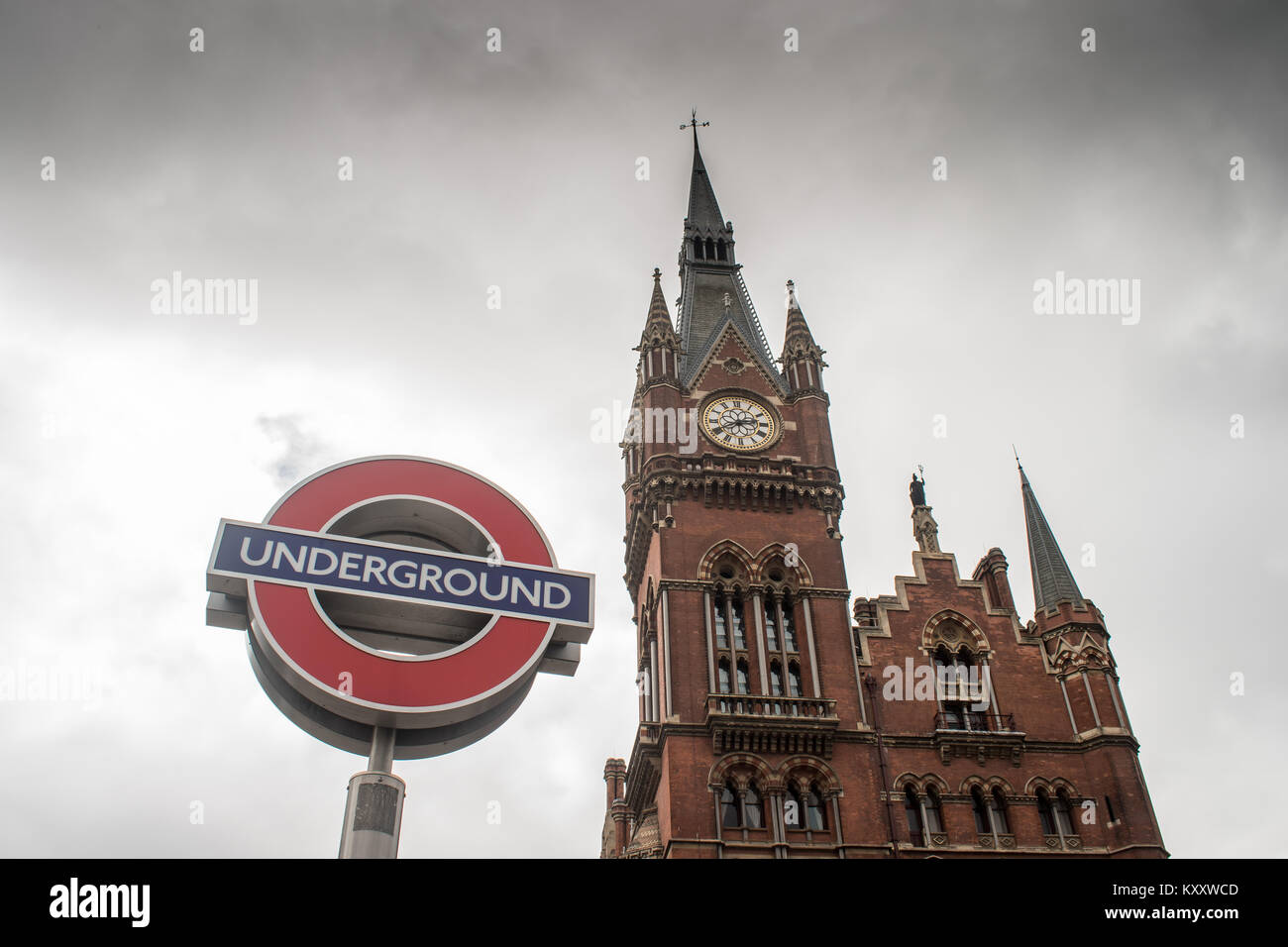 Kings Cross Station Stock Photo - Alamy