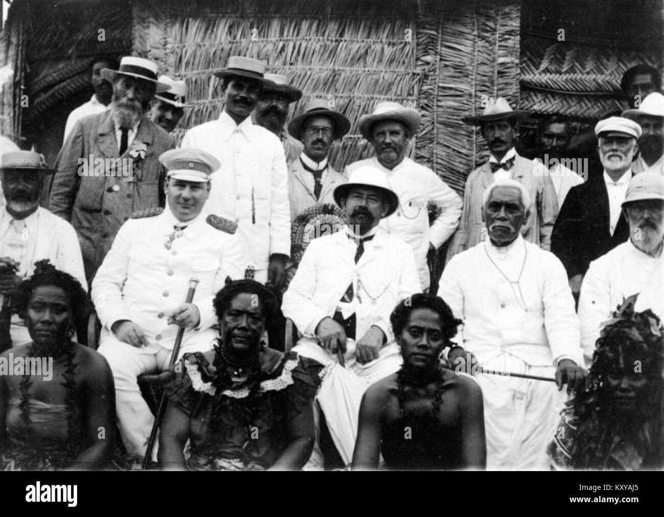 Group Wilhelm Solf, C H Mills, Mata'afa Iosefa - Samoa 1903 Stock Photo