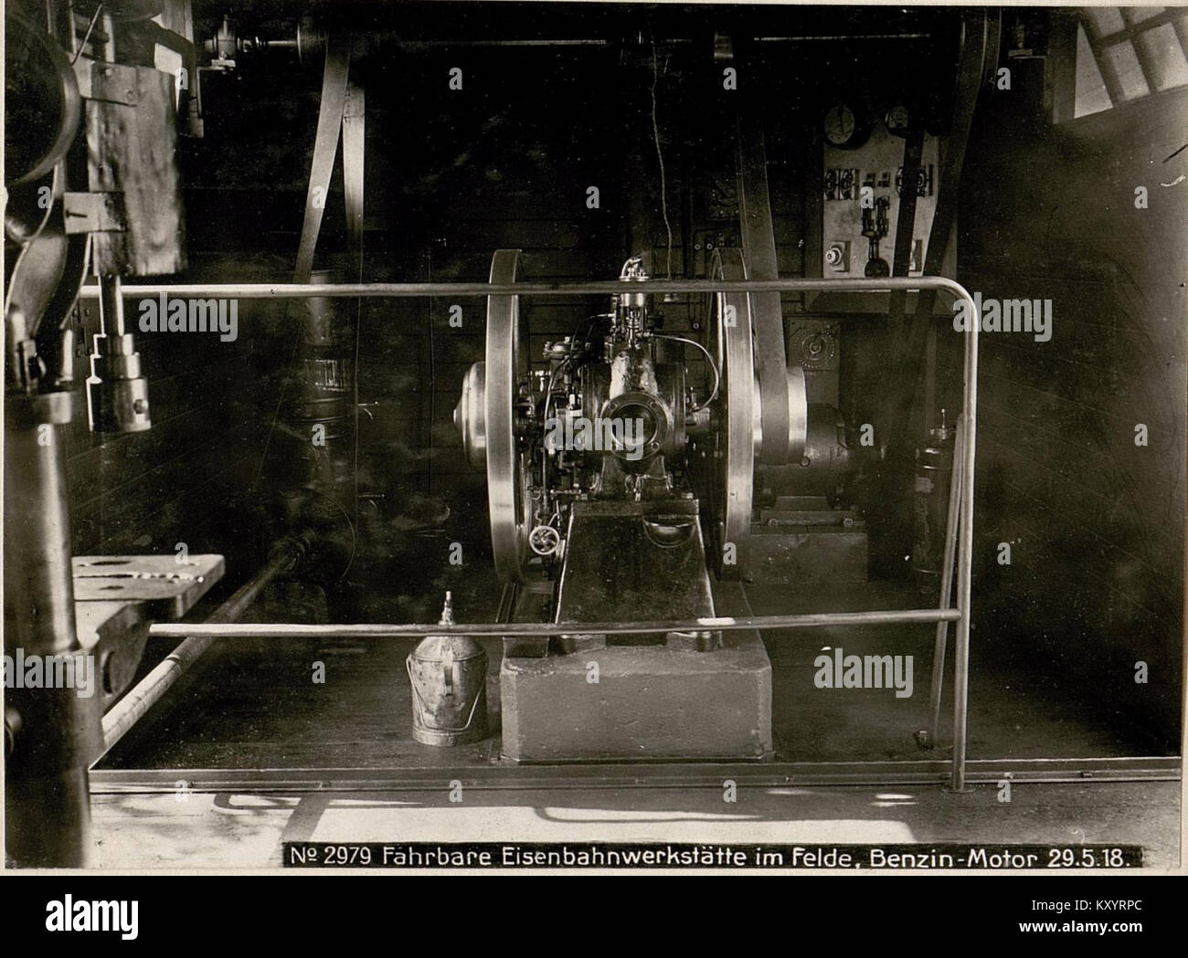 Field railway workshop hi-res stock photography and images - Alamy