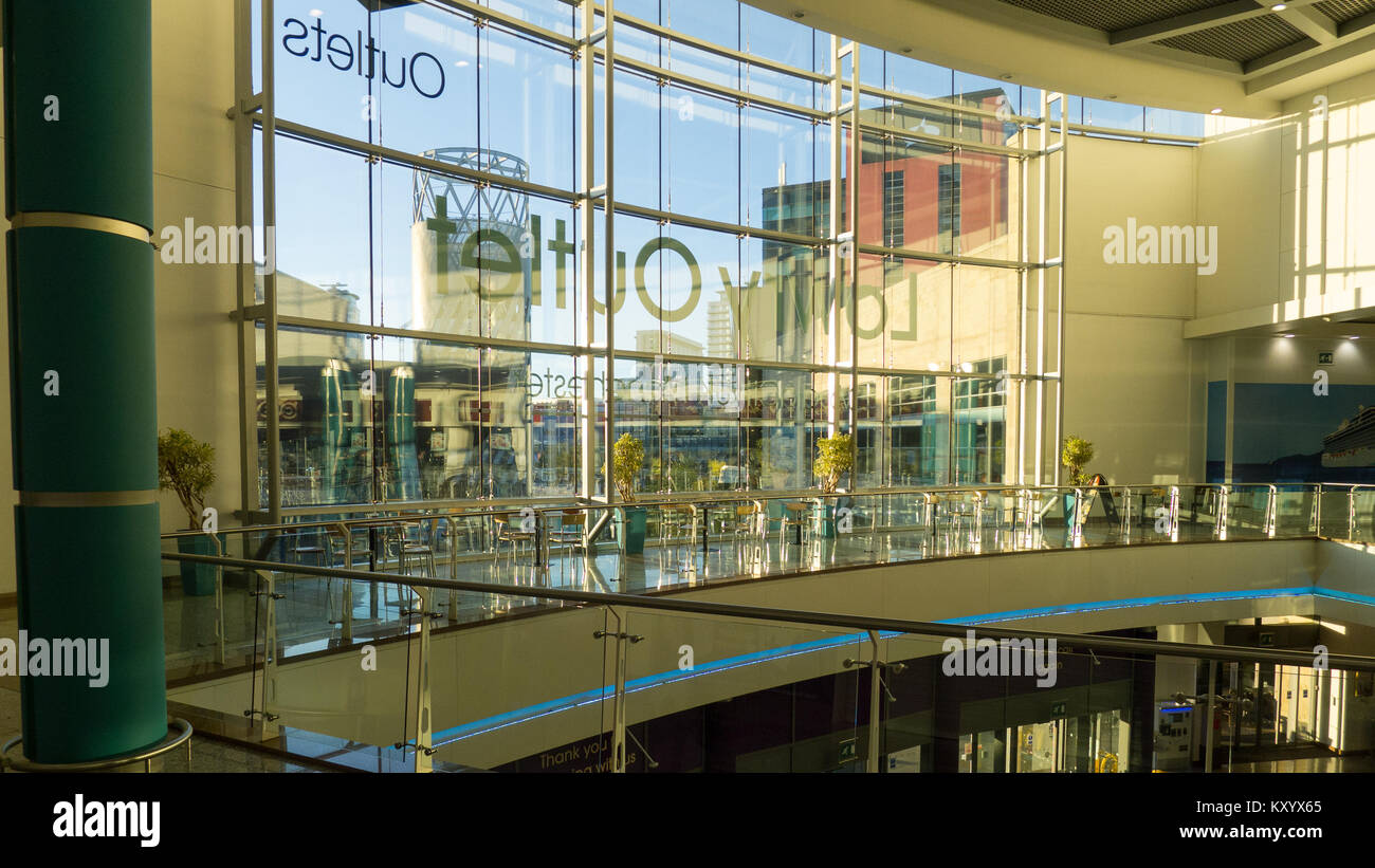 Lowry Outlet Mall, Salford Quays, Manchester Stock Photo Alamy