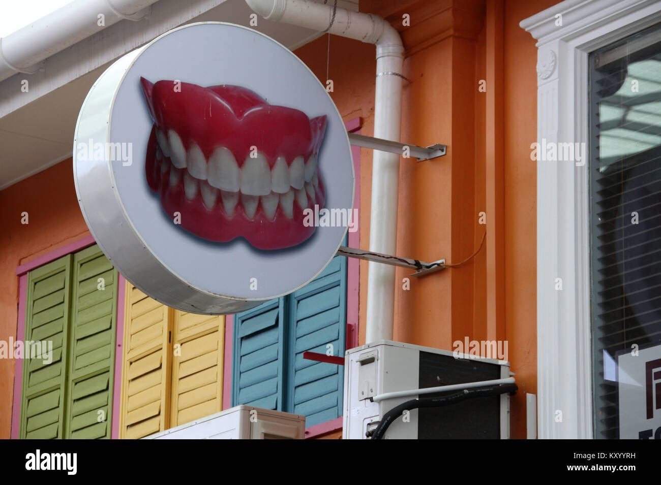 Dentist Advert High Resolution Stock Photography And Images Alamy