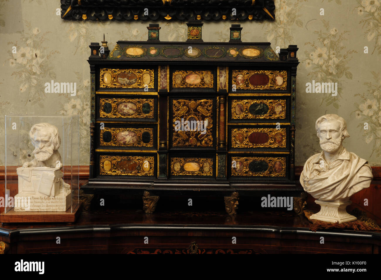 Statue, bust, House Sant Agata, Giuseppe Verdi, 2012, Italy Stock Photo