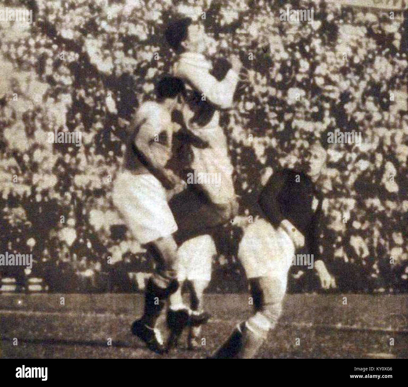 Finale de Coupe du monde de football 1934, un dégagement de la défense