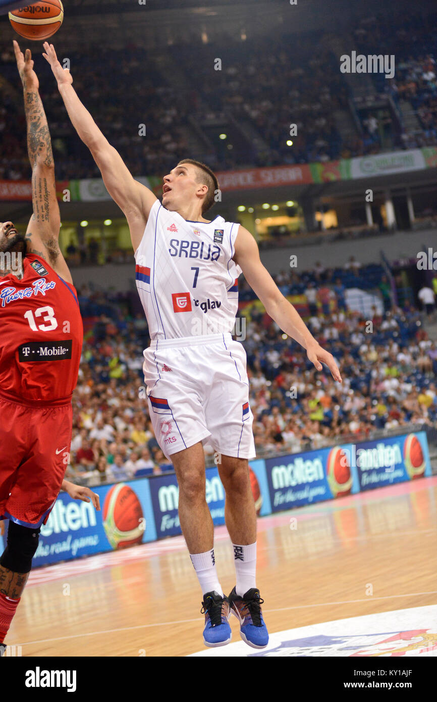 Bogdan Bogdanovic (Serbia Basketball National Team) scoring against
