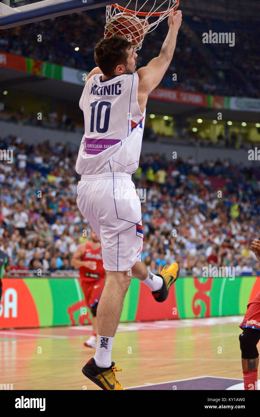 Nikola Kalinic reverse dunk - Serbia Basketball National Team Stock Photo -  Alamy