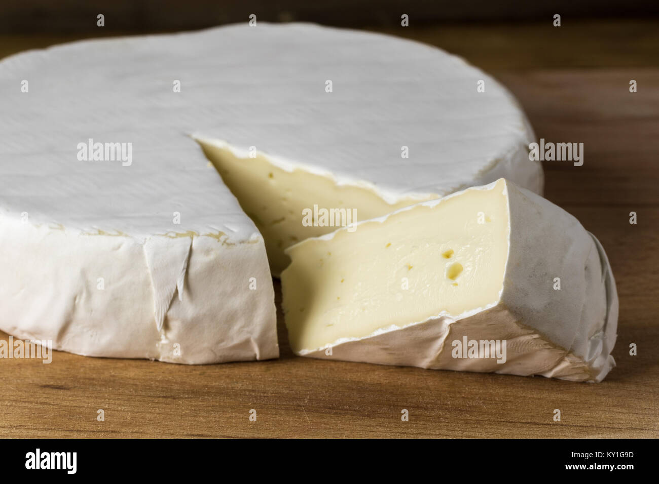 Camembert cheese brie Stock Photo Alamy