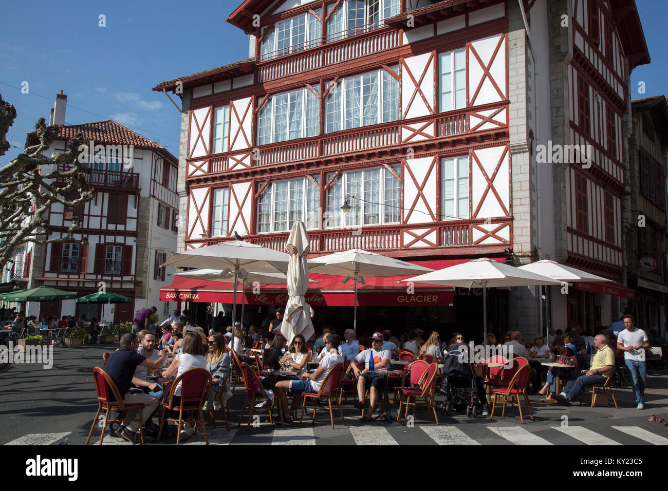Bar Restaurant Bar Jean Basque High Resolution Stock Photography And Images Alamy