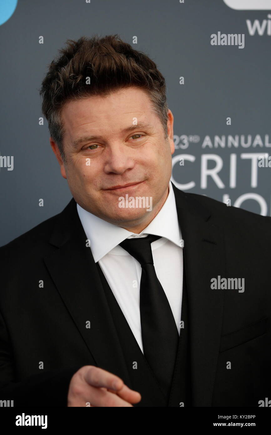 Sean astin awards hi-res stock photography and images - Alamy