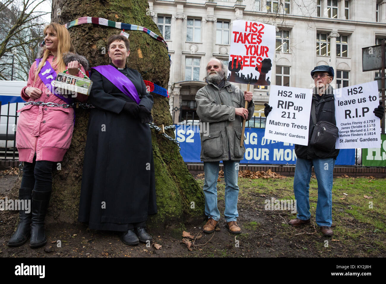 Anne stevens hires stock photography and images Alamy