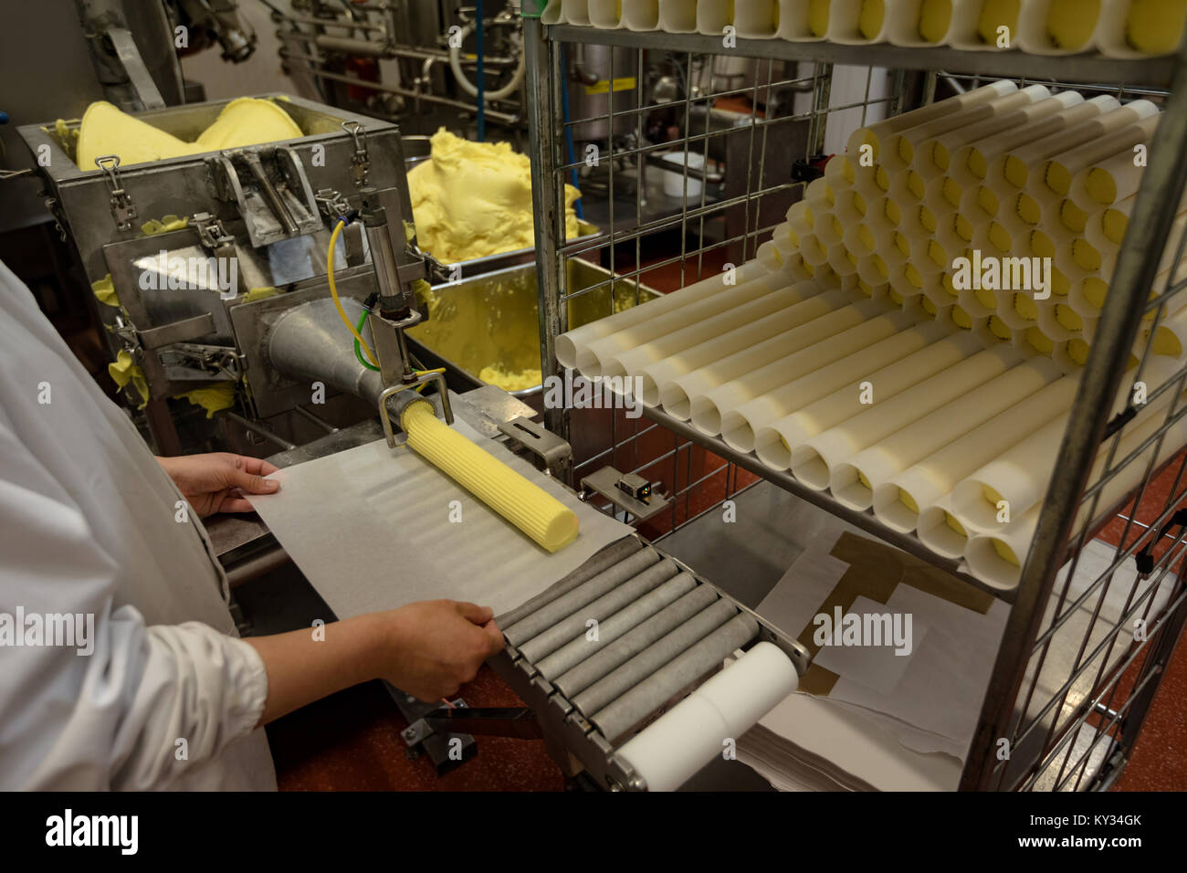 Food preparation worker hi-res stock photography and images - Alamy