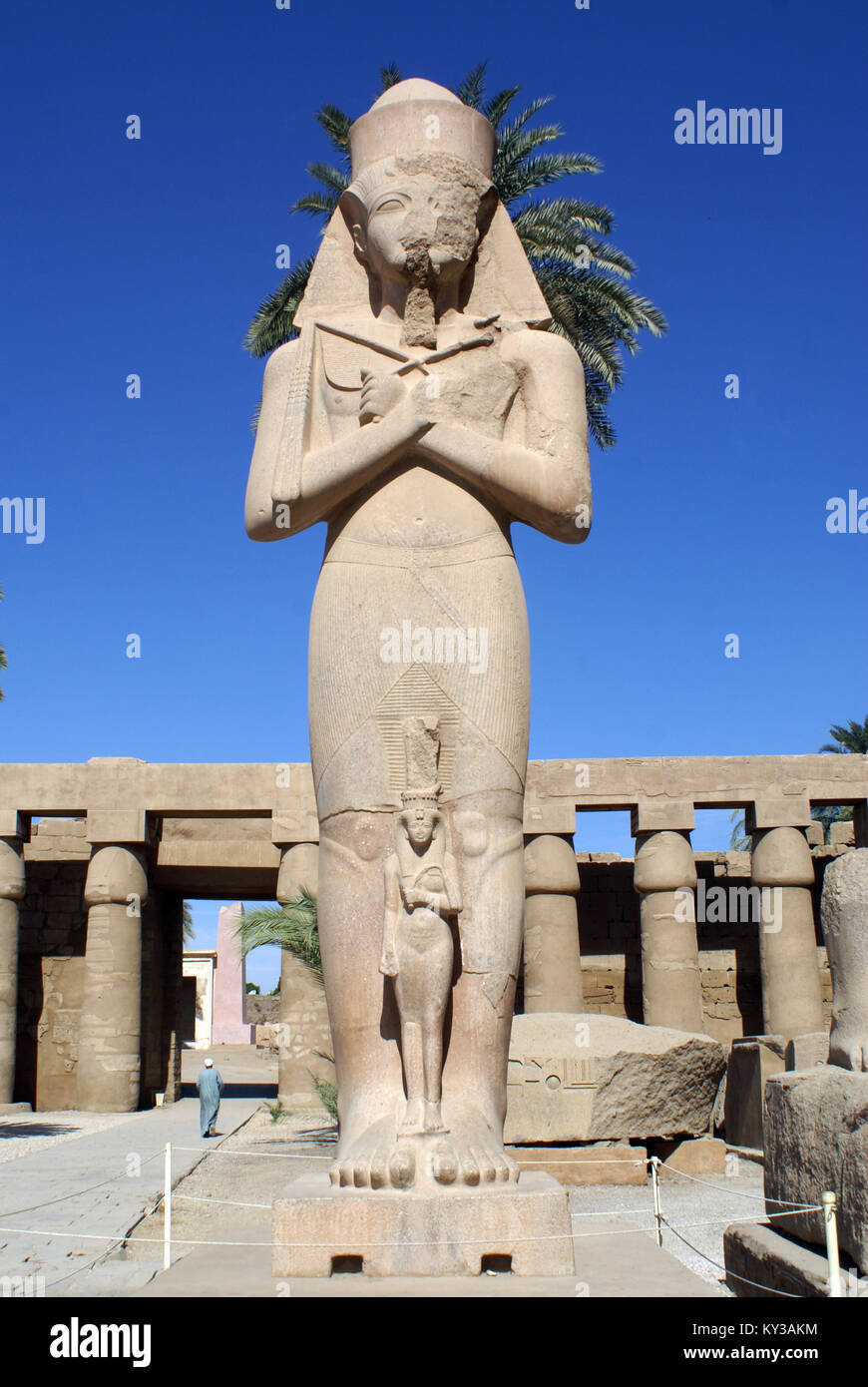Statue of pharaoh inside Karnak temple in Luxor, Egypt Stock Photo - Alamy