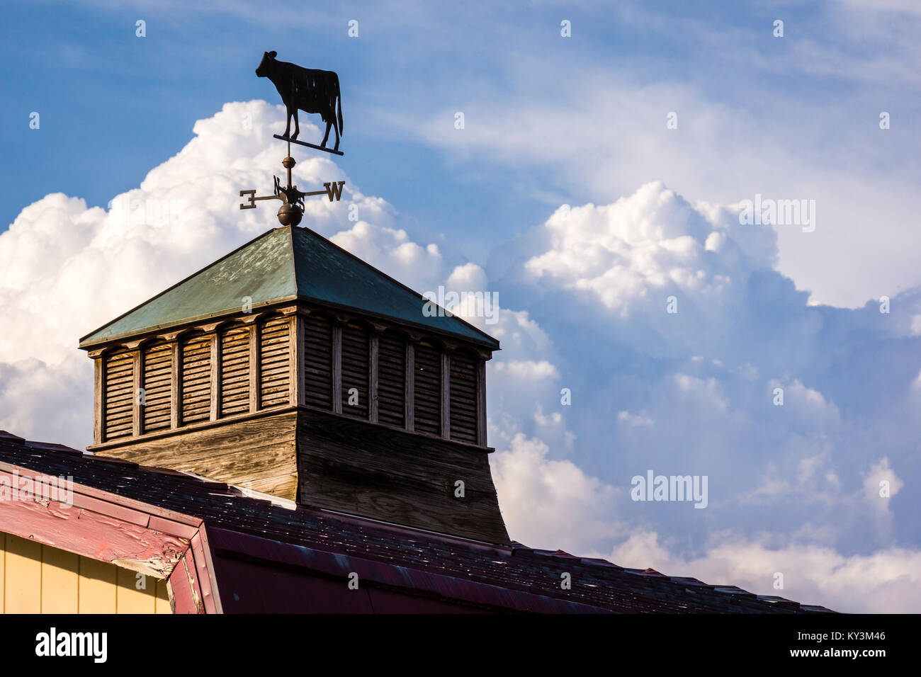 Cupola Smoker's Paradise East Hartford, Connecticut, USA Stock Photo
