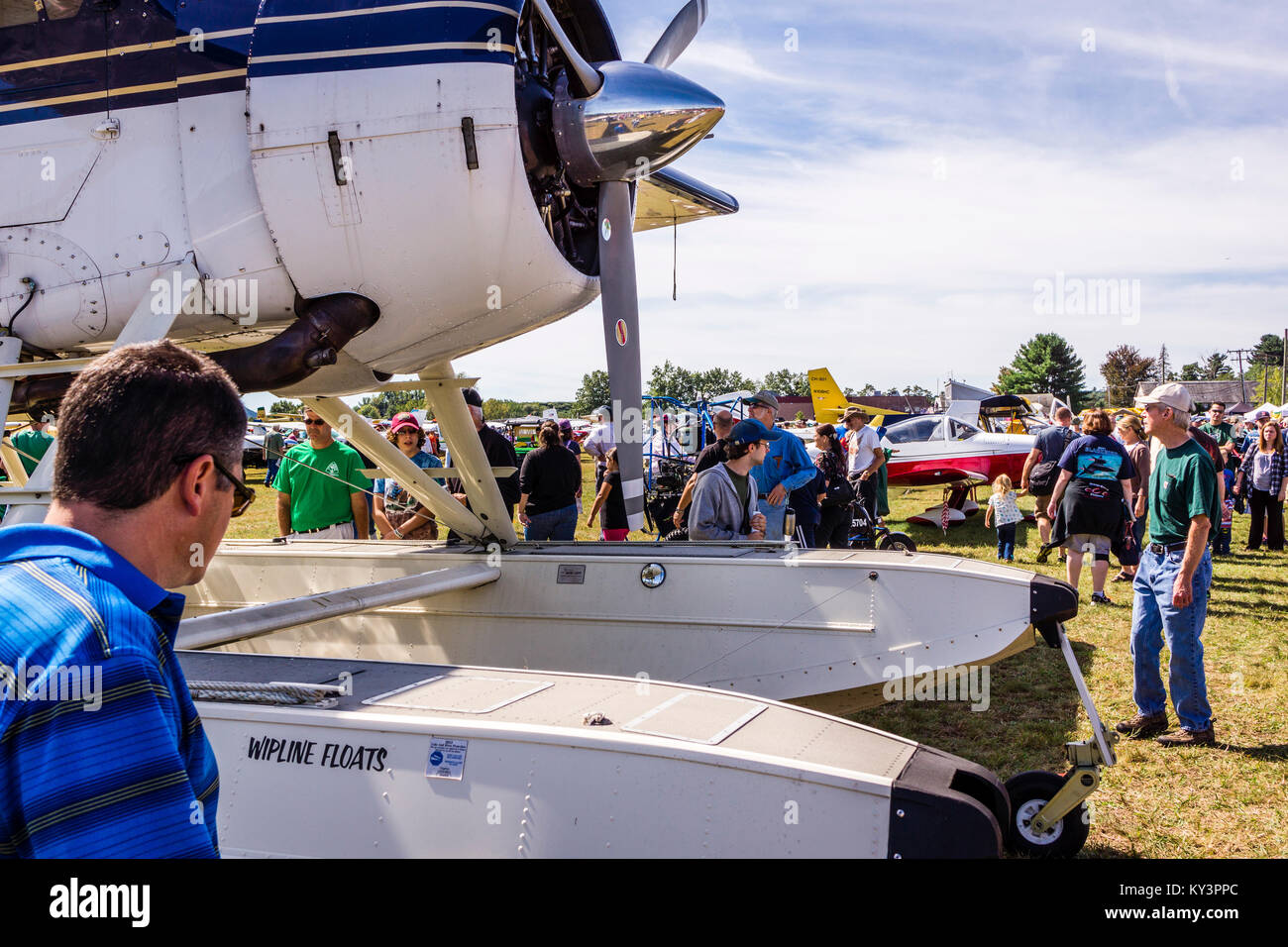 Simsbury FlyIn and Car Show Simsbury Airport Simsbury, Connecticut