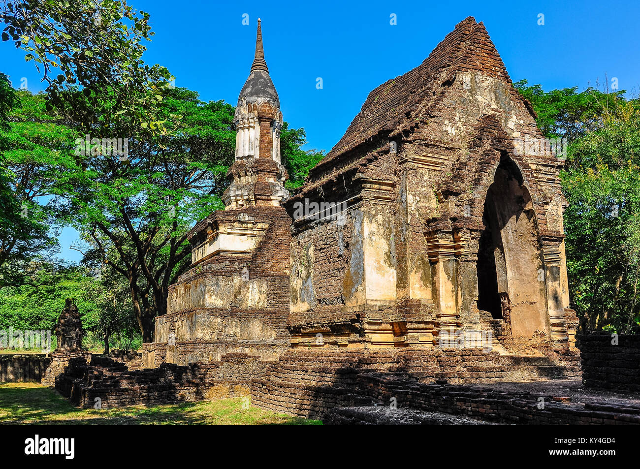 Wat Chom Chuen in the Si Satchanalai Historical Park, Thailand Stock Photo