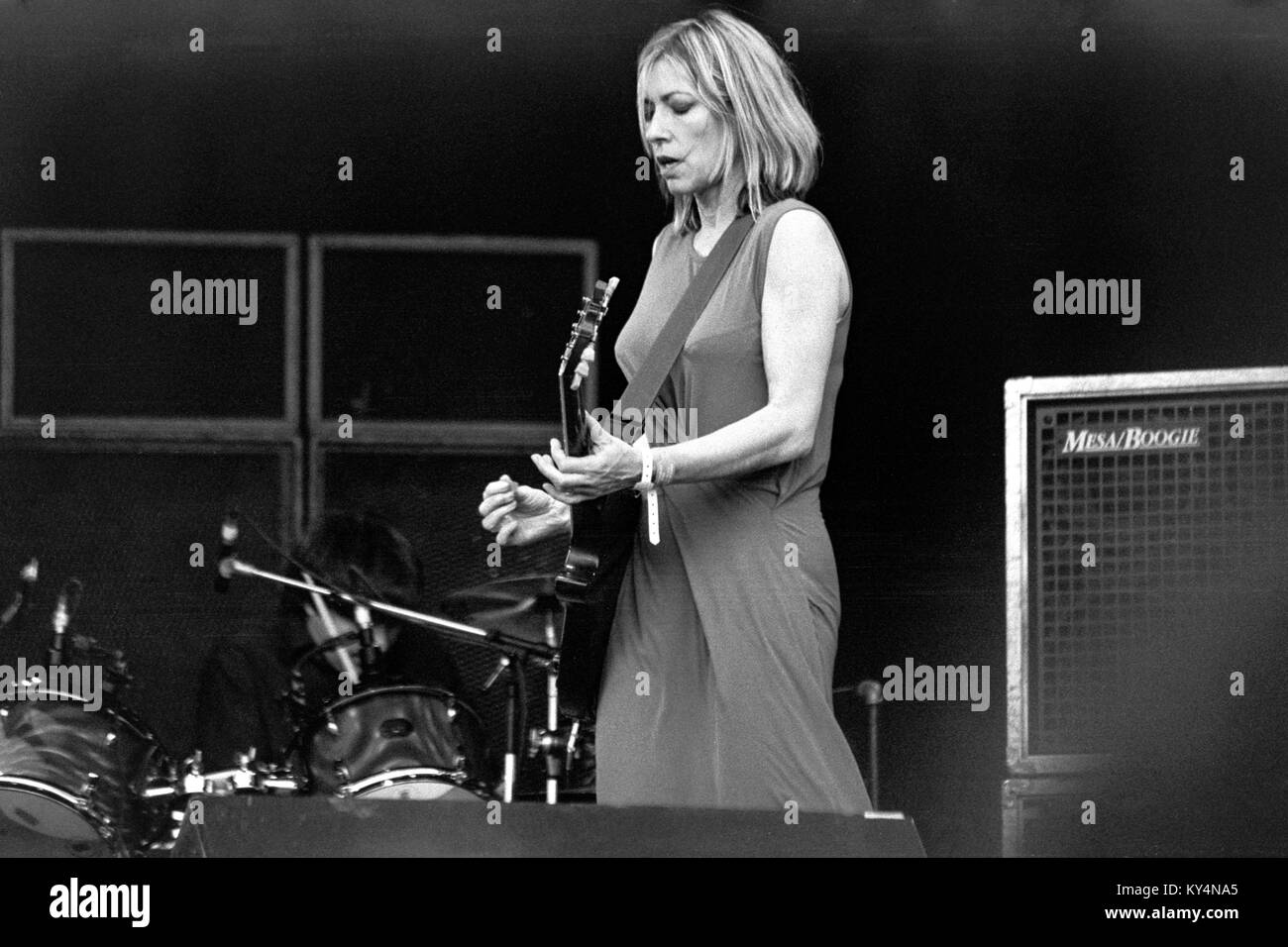 Sonic Youth Kim Gordon Black And White Stock Photos Images Alamy
