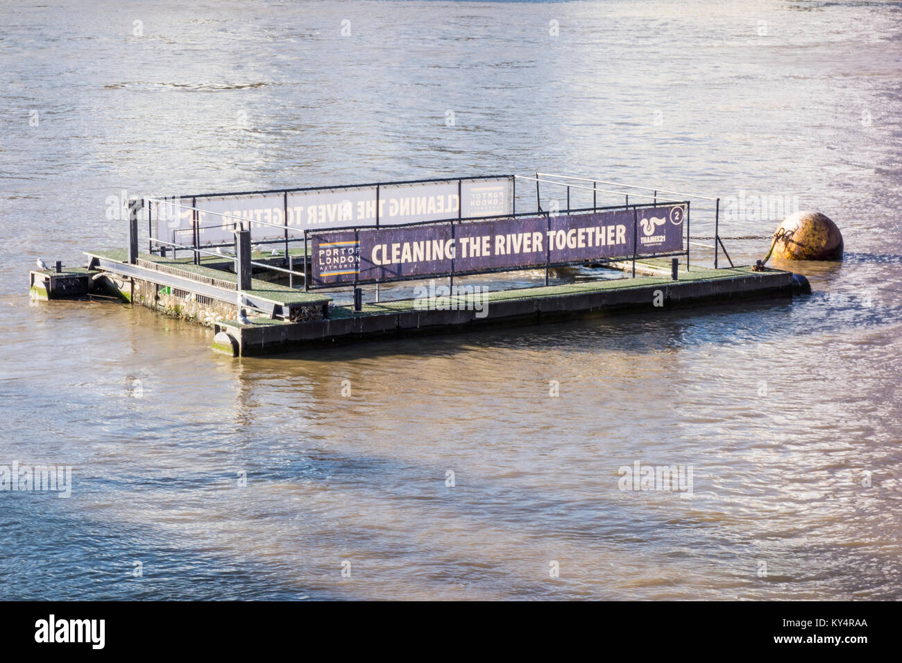 Port Of London Authority Litter Trap Passive Driftwood Collector port-of-london-authority-litter-trap-passive-driftwood-collector