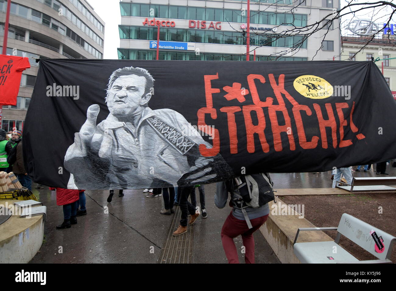 Vienna, Austria. January 13, 2018. Left-wing government opponents call for a major demonstration against black and blue(FPÖ Freedom Party Austria and ÖVP). Credit: Franz Perc/Alamy Live News Stock Photo