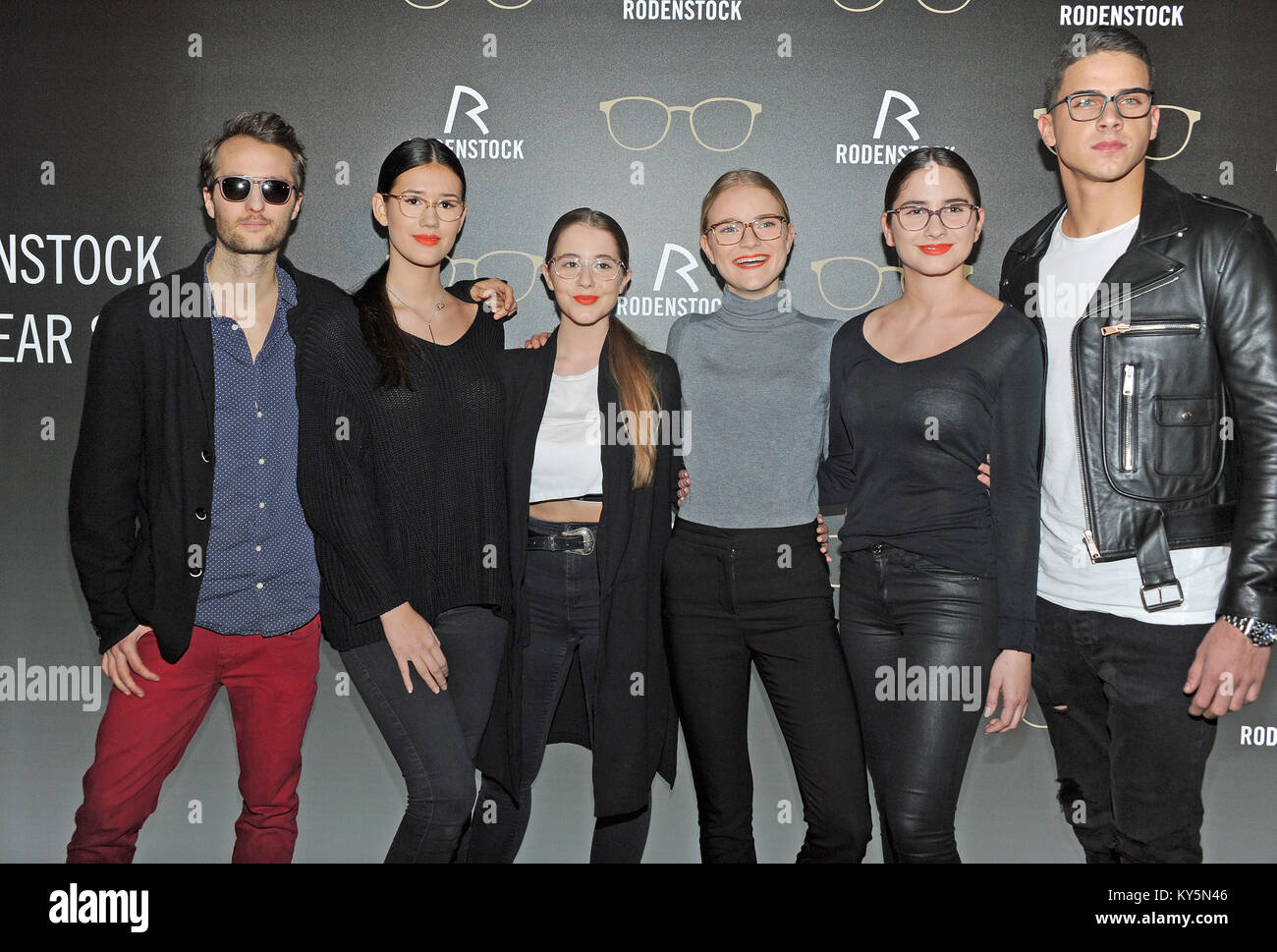 Munich, Germany. 12th Jan, 2018. Oscar Lauterbach, son of Heiner Lauterbach (v-l), Isablla Ahrens, daughter of actress Mariella Ahrens, Enya Elstner, youngest daughter of Frank Elstner, Milana von Pfuel, daughter of Stefanie von Pfuel, Lucia Strunz, daughter of Claudia Effenberg and Lex Tyger Lobringer, footballer, wearing new designs at the Rodenstock Eyewear Show 2018 at Haus der Kunst in Munich, Germany, 12 January 2018. Credit: Ursula Düren/dpa/Alamy Live News Stock Photo