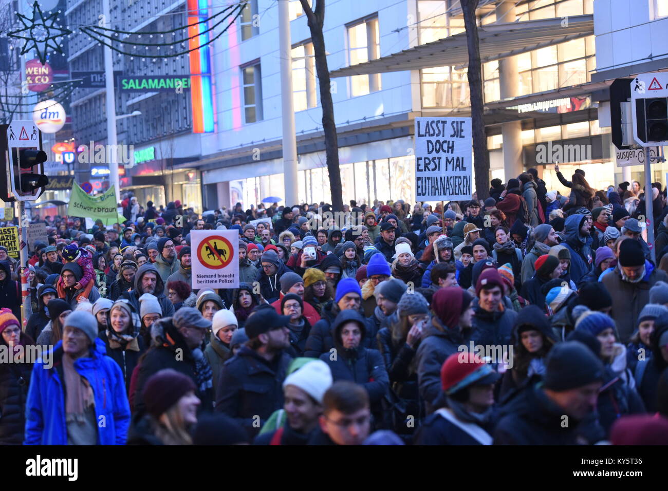 Vienna, Austria. 13th Jan, 2018. more than 20.000 protesters marching in Vienna's main shopping street during an anti-government demonstration. Credit: Vincent Sufiyan/Alamy Live News Stock Photo