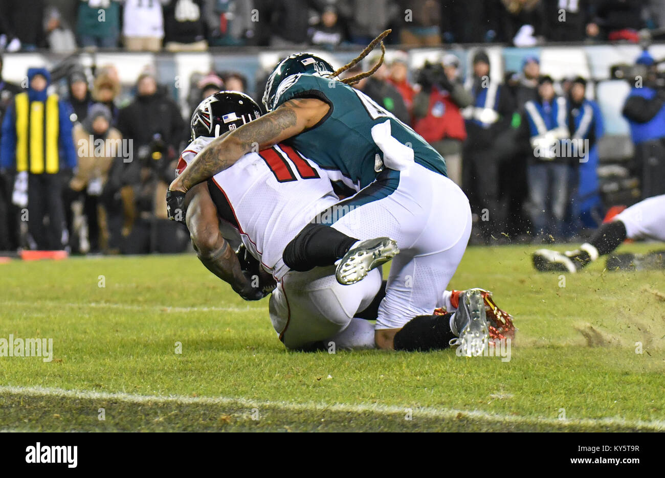 Philadelphia, Pennsylvania, USA. 13th Jan, 2018. Julio Jones (11) of the Atlanta Falcons attempt at a catch was ruled incomplete during the NFC Divisional Playoff game against the Philadelphia Eagles at Lincoln Financial Field in Philadelphia, Pennsylvania. Gregory Vasil/Cal Sport Media/Alamy Live News Stock Photo