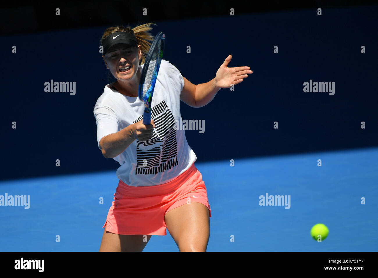 Melbourne, Australia. 14th Jan, 2018. Maria Sharapova at a practise