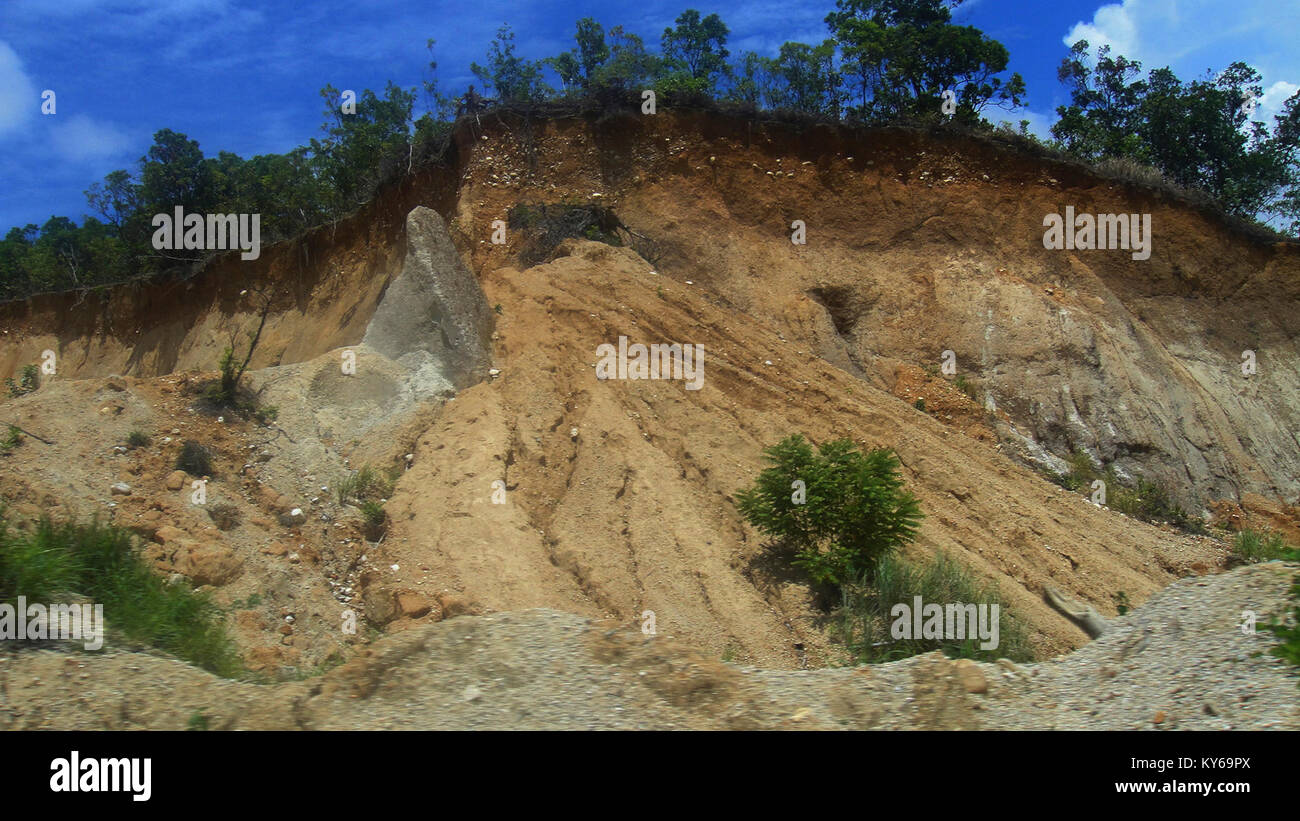 Huge landslide hi-res stock photography and images - Alamy