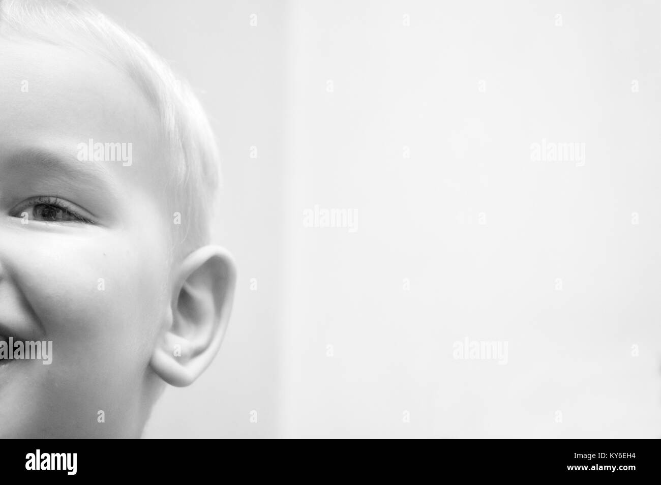 Half Face Portrait Of A Happy Little Boy With Blonde Hair In Black And White Stock Photo Alamy Half Face Portrait Of A Happy Little Boy With Blonde Hair In Black And White Stock Photo Alamy