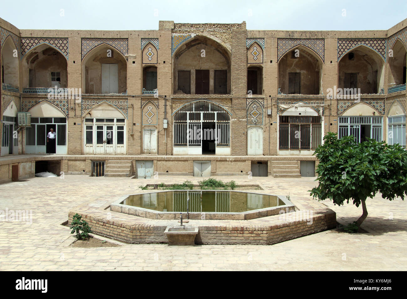 Traditional persian house hi-res stock photography and images - Alamy
