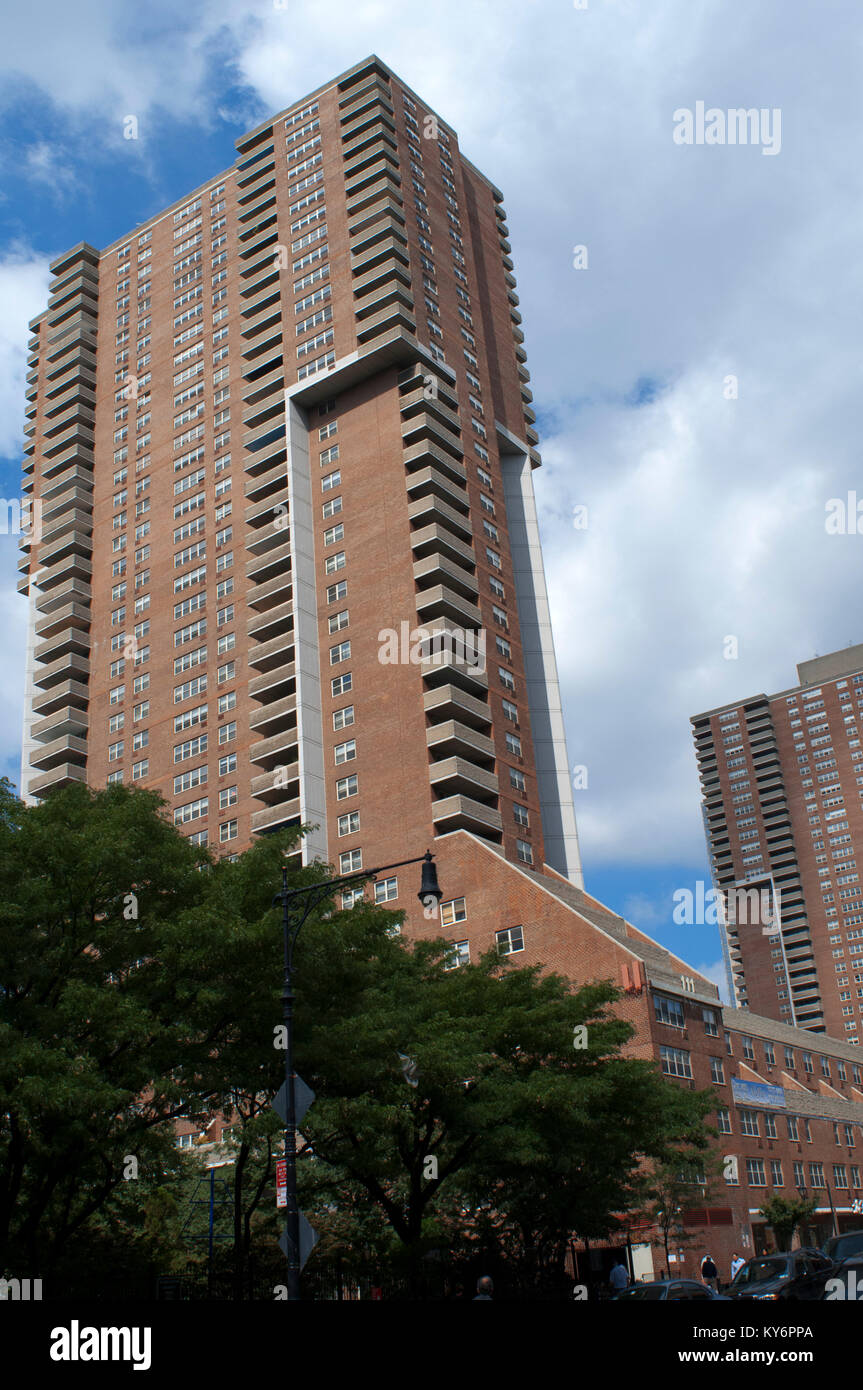 Independence Plaza Is A Luxury Doorman Apartment Complex Located In Photo Inspiration