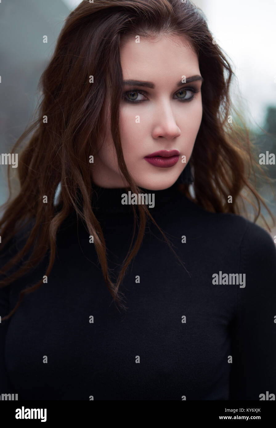 Closeup portrait of a beautiful young woman Stock Photo - Alamy