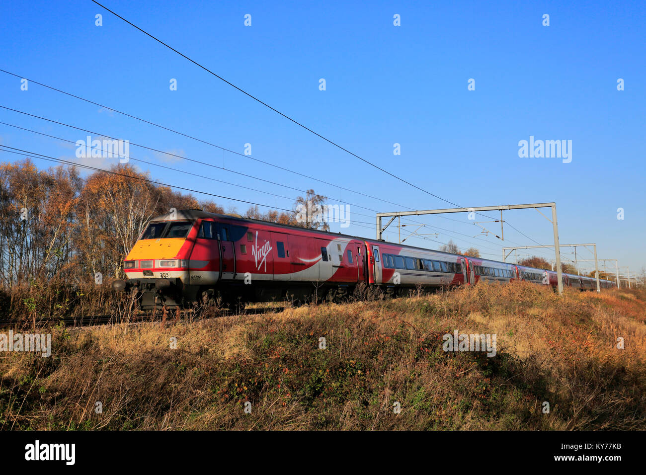 82203 Virgin Trains, East Coast Main Line Railway, Peterborough, Cambridgeshire, England, UK Stock Photo