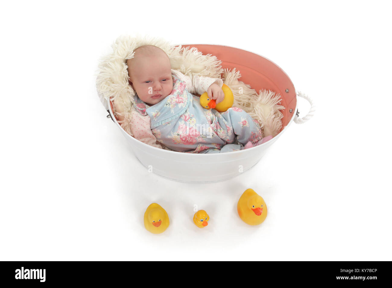 3 week old baby girl sleeping in tin bath tub Stock Photo Alamy