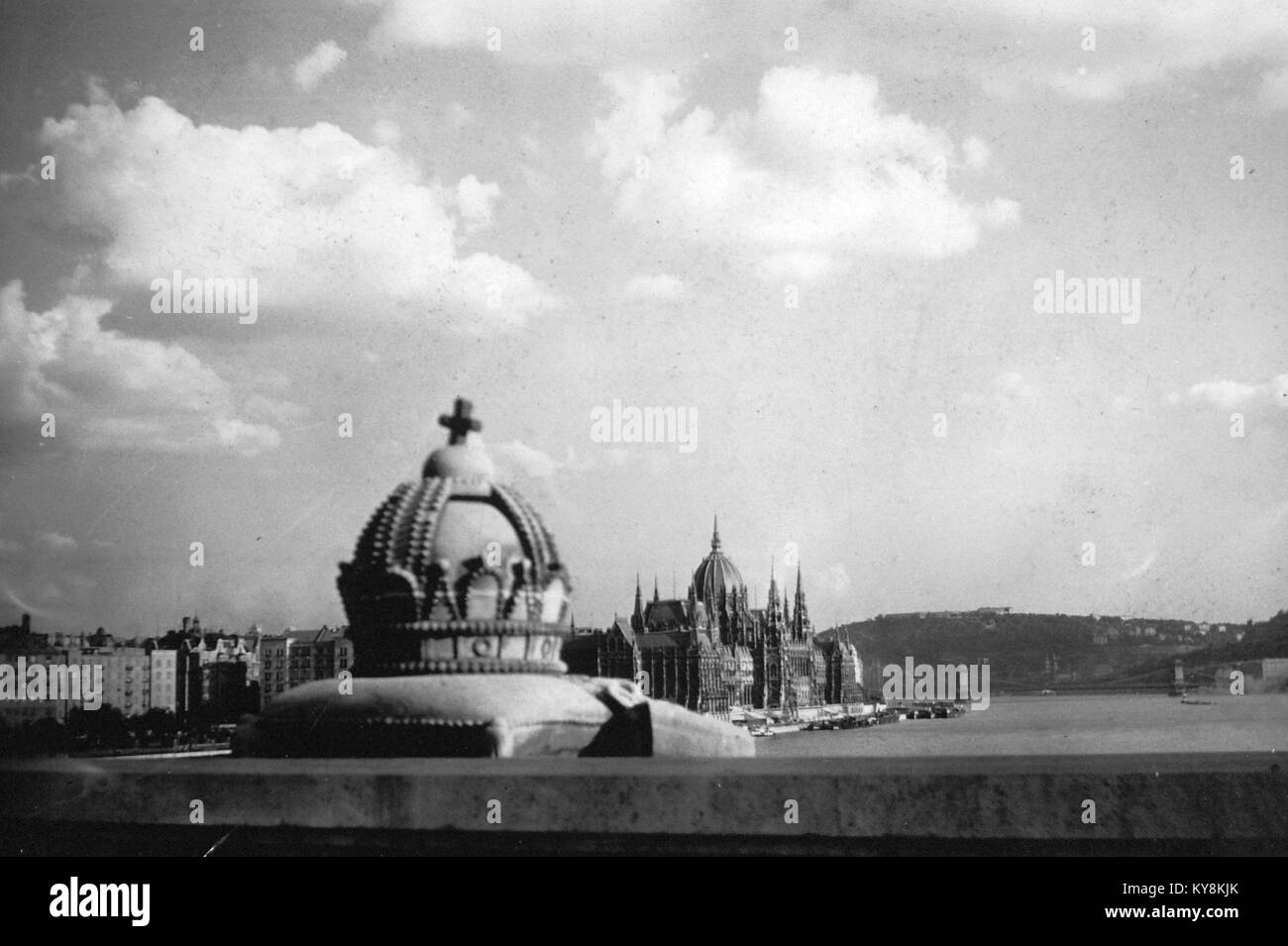 Panorama of Margit Island (Margit híd) presents a scenic view of the ...