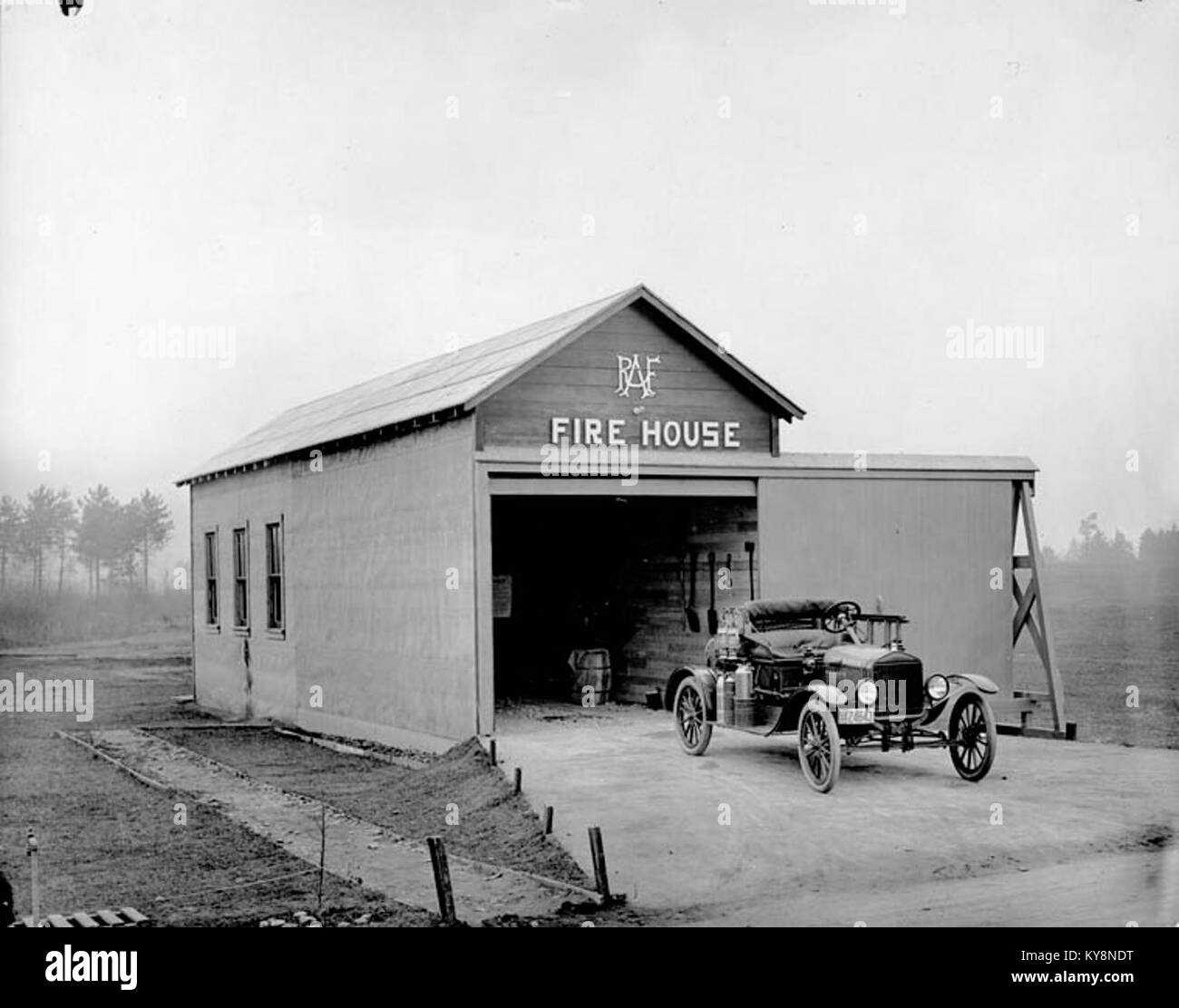 Canadian fire engines hi-res stock photography and images - Alamy