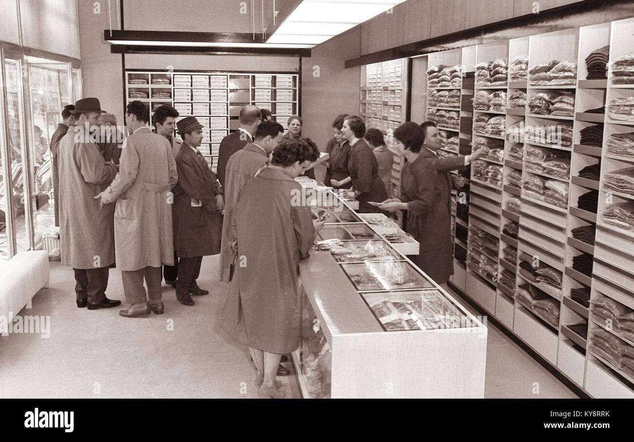 1961 moda hi-res stock photography and images - Alamy