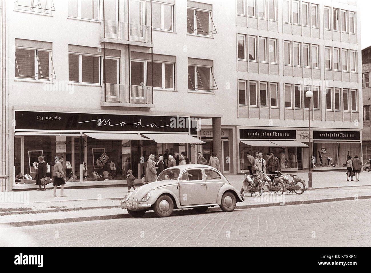 1961 moda hi-res stock photography and images - Alamy