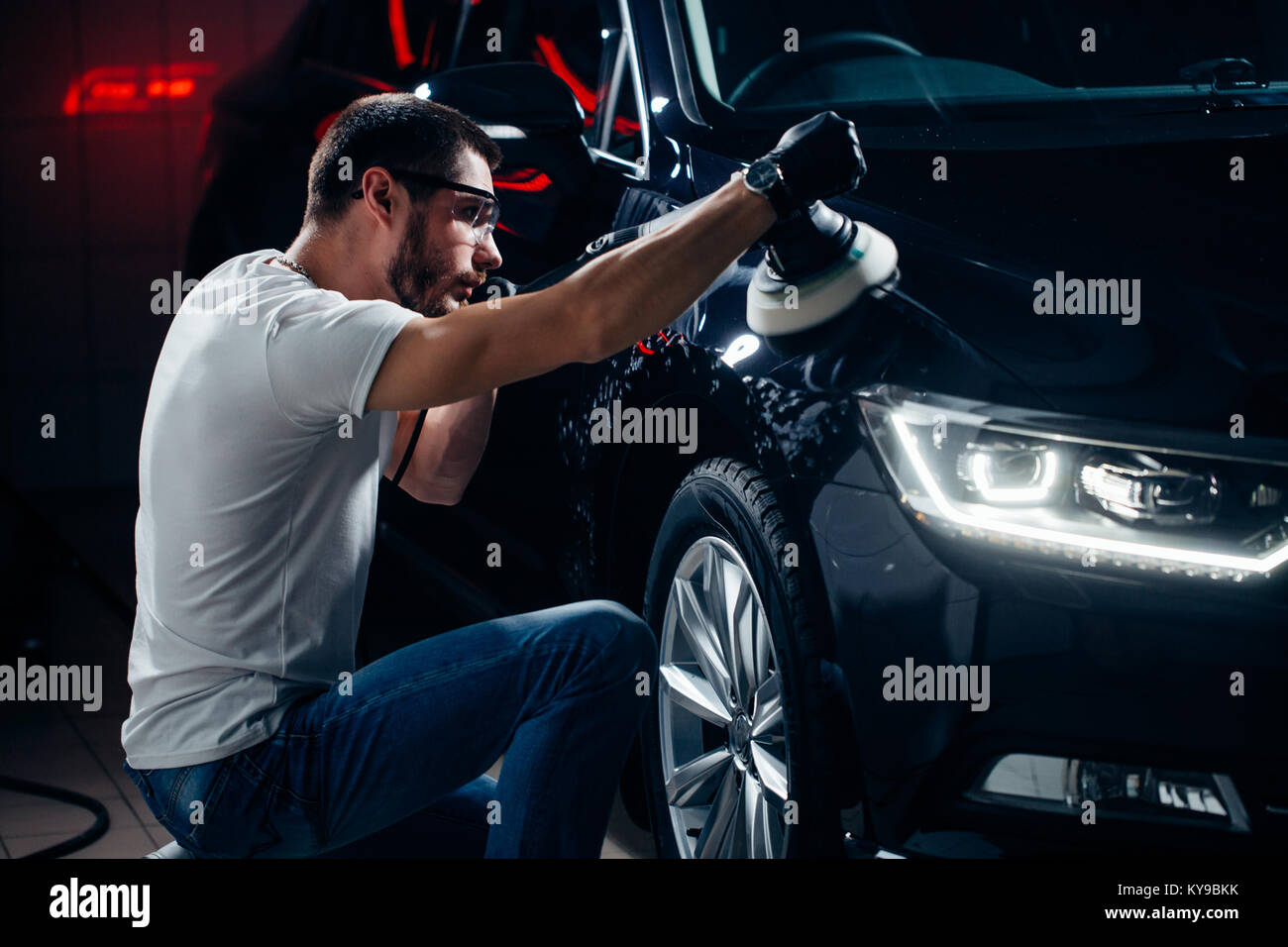series of detailed cars: Polishing a car Stock Photo - Alamy