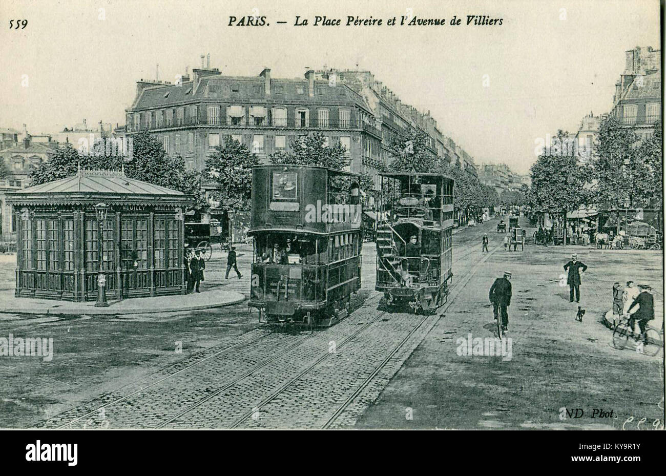 ND 559 PARIS La Place Péreire et l'Avenue de Villiers Stock Photo