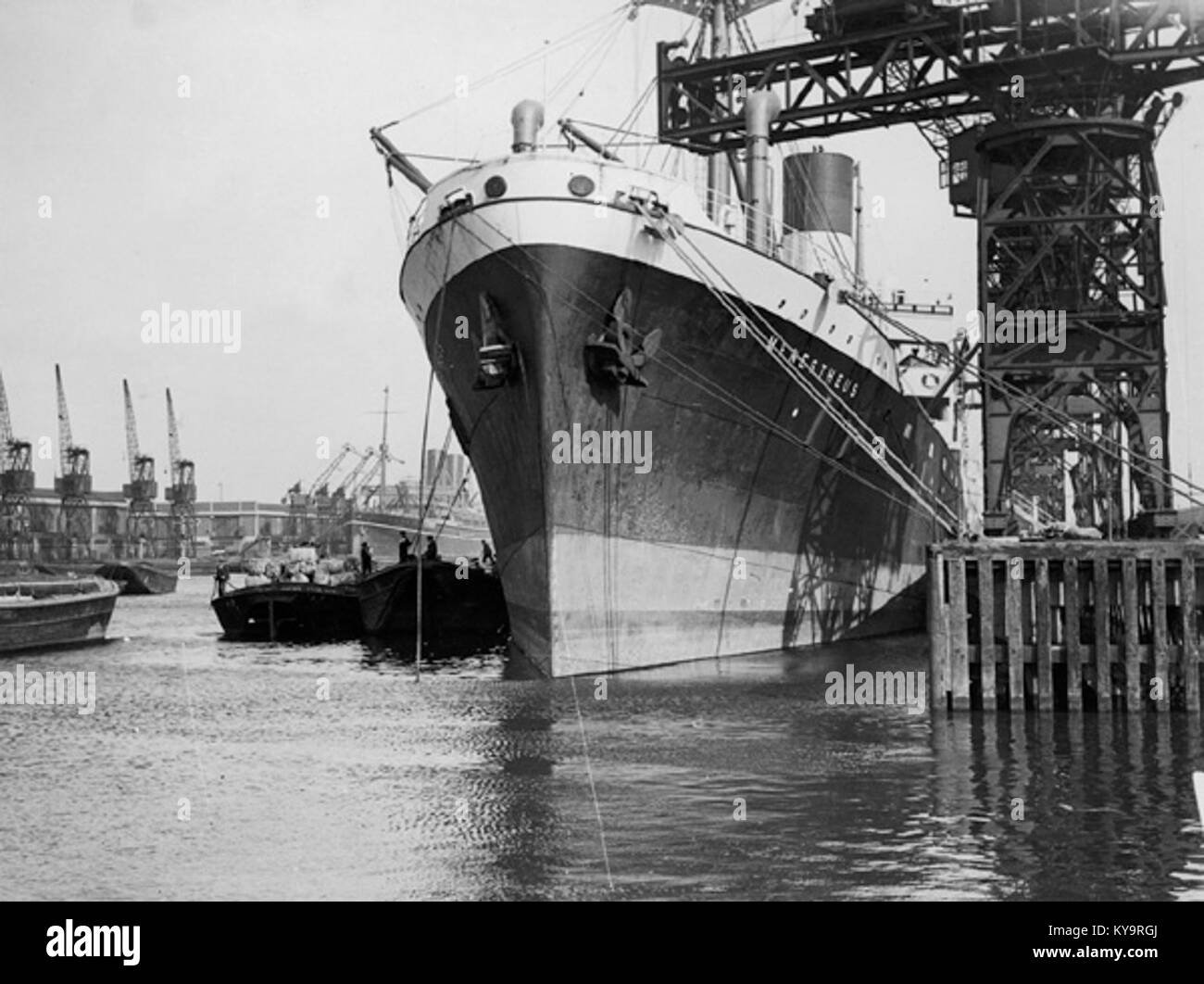 MV 'Menestheus' in King George V Dock Stock Photo