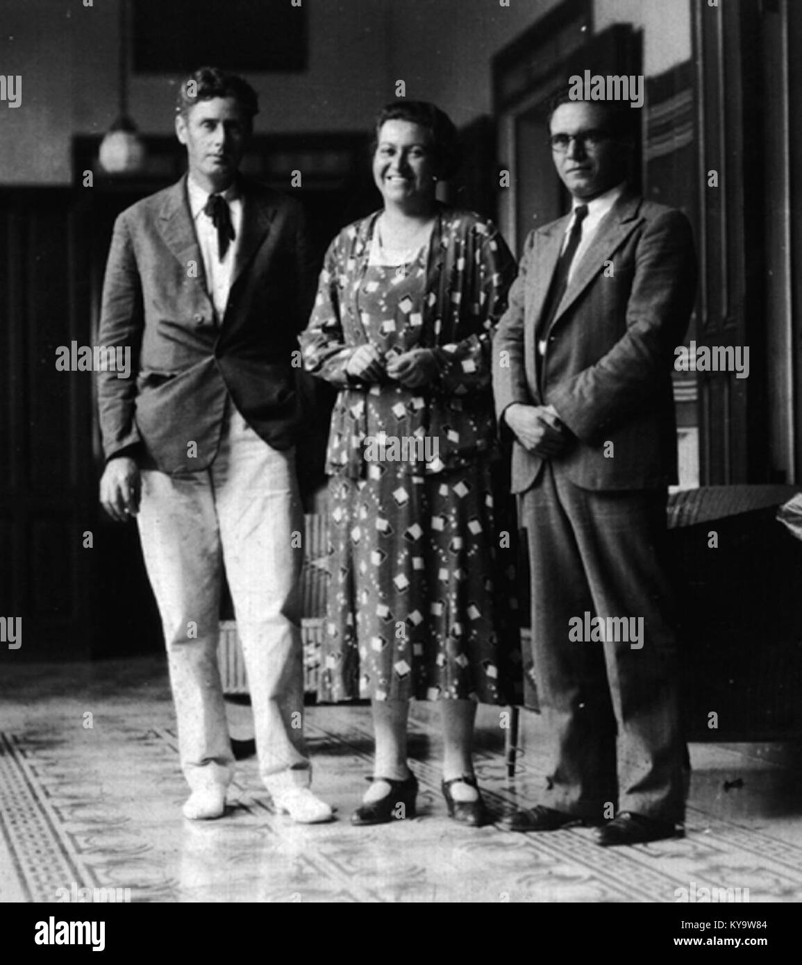 Salarrue Y Gabriela Mistral Stock Photo Alamy
