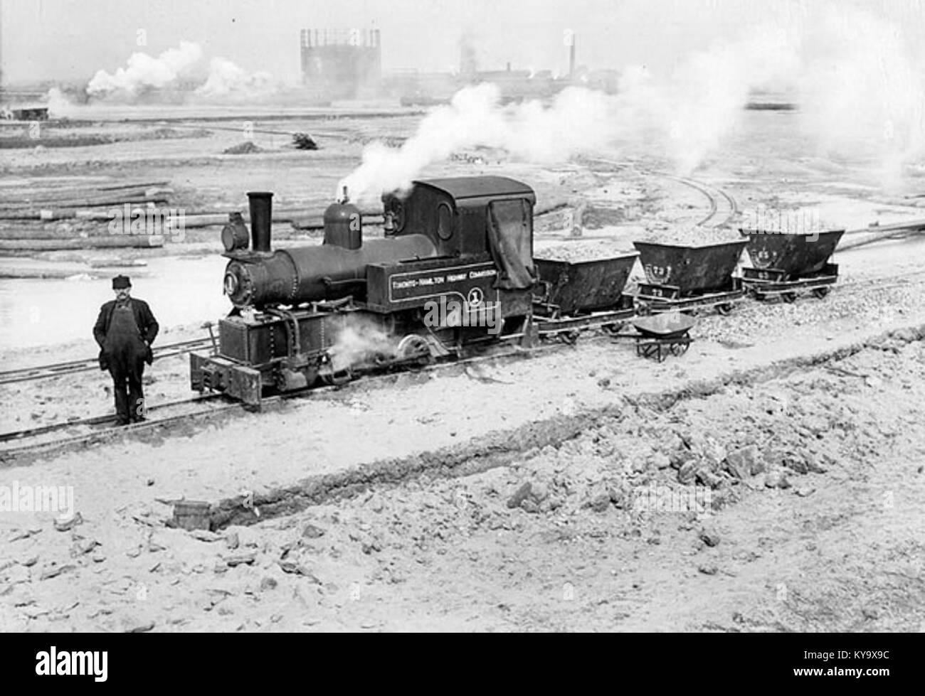 Photograph of a narrow-gauge locomotive operating in Toronto Port Lands ...