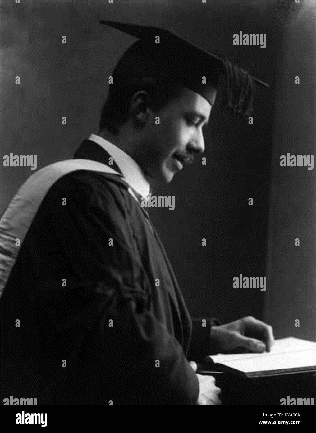 University professor regalia Black and White Stock Photos & Images - Alamy