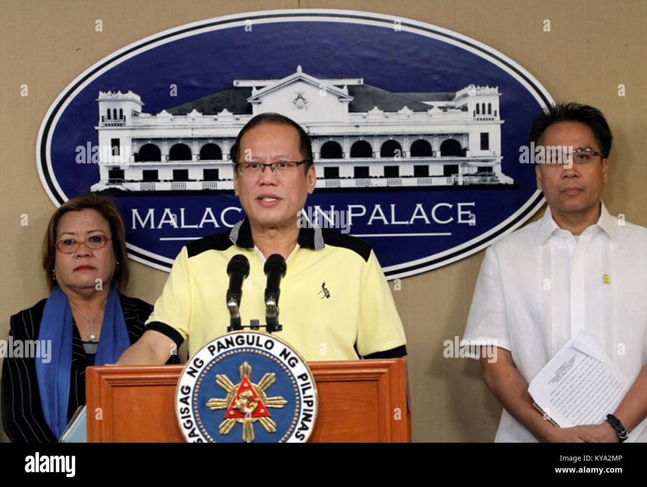 President Benigno S. Aquino III asks Sultan Jamalul Kiram III of Sulu to withdraw his supporters in Sabah, Malacañan Palace Stock Photo