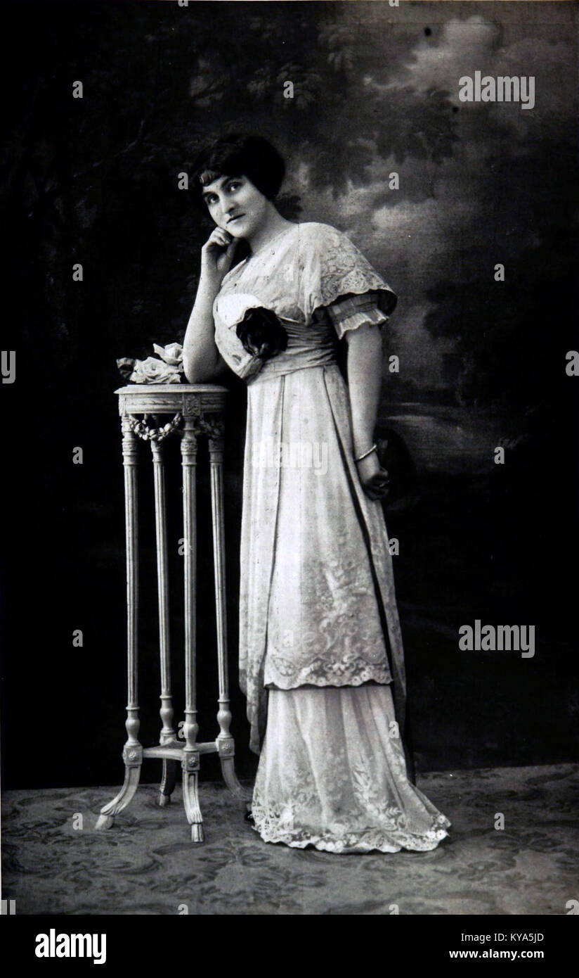 A 1912 afternoon gown by the French fashion house Redfern, illustrating  early 20th-century haute couture, fabric patterns, and formal dress design  Stock Photo - Alamy