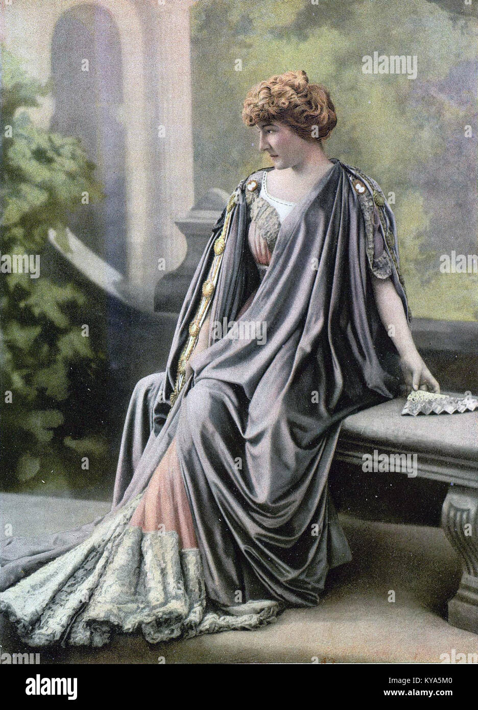 Edwardian dress lace hi-res stock photography and images - Alamy Edwardian dress lace hi-res stock photography and images - Alamy